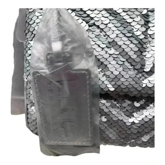 Nicole Miller Silver Sequin Crossbody Bag Chain Strap Convertible Clutch NWT - Picture 3 of 6